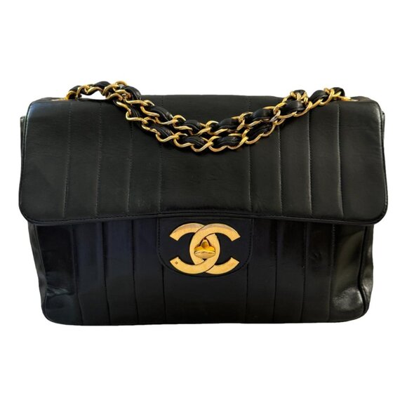 CHANEL Handbags - Chanel Flap Bag